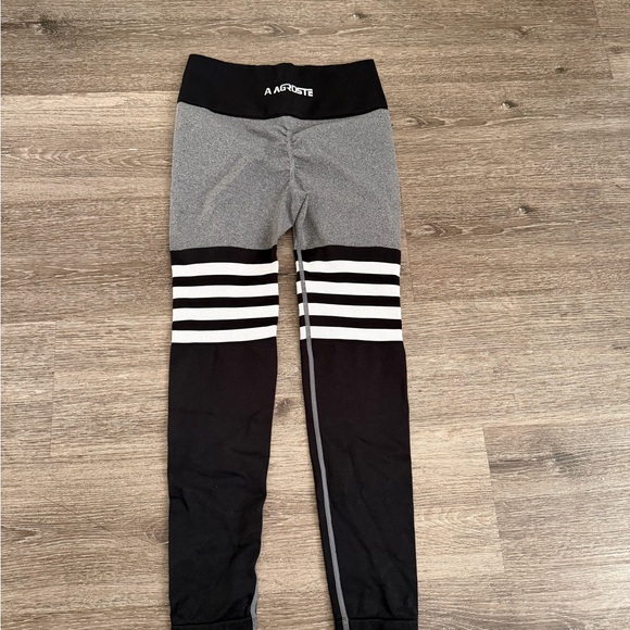 Women’s Black and Gray Striped Leggings - Picture 2 of 4